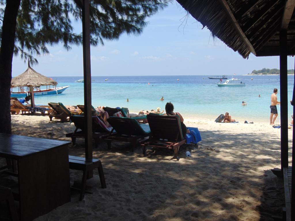 Brother Bungalow Gili Trawangan Exterior photo