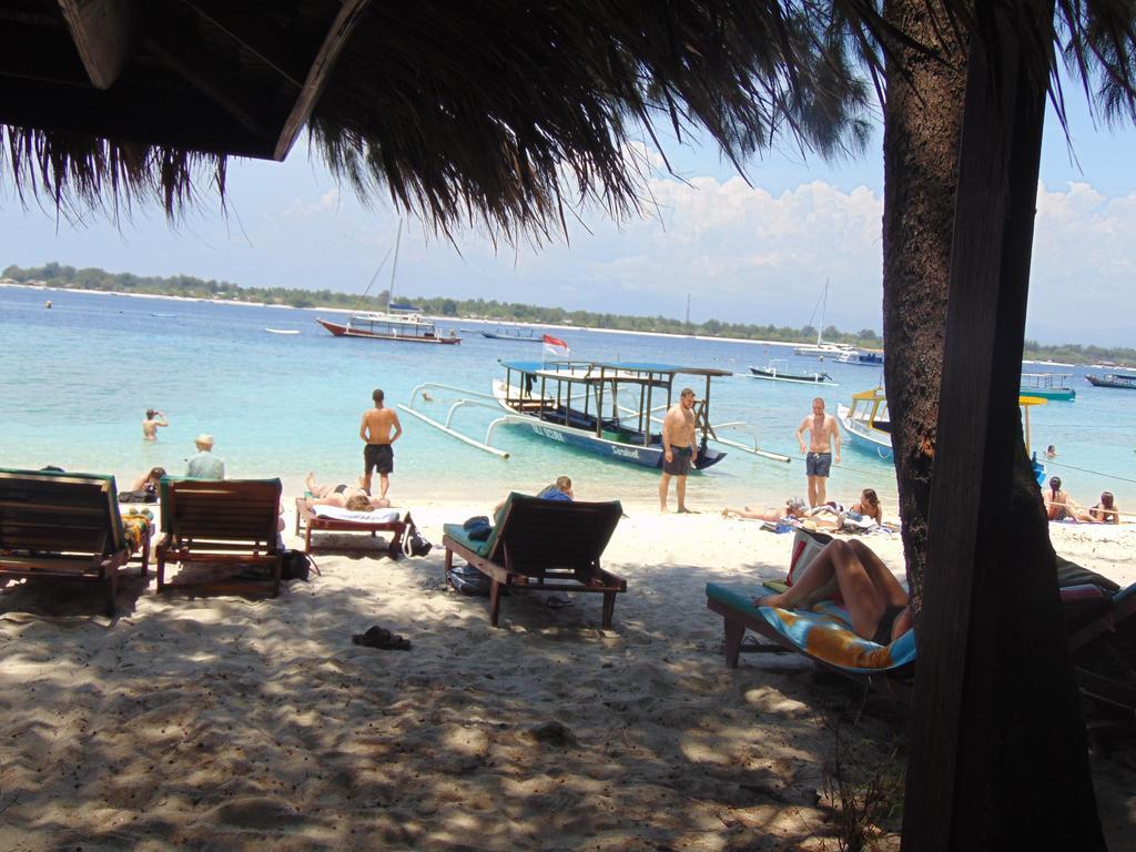 Brother Bungalow Gili Trawangan Exterior photo