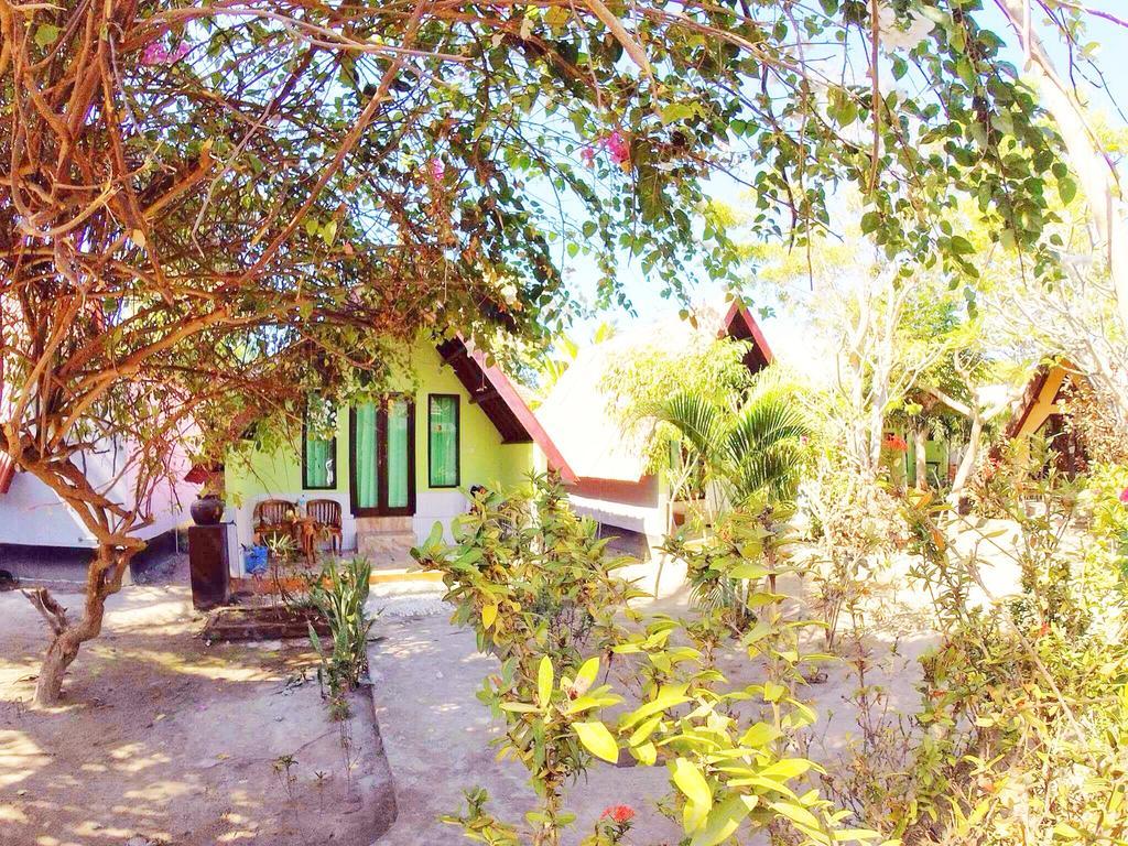 Brother Bungalow Gili Trawangan Exterior photo